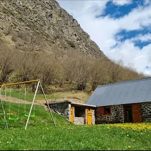  Hébergement de vacances Bergerie Grange Des 3 Cirques Troumouse Estaube 4 Personnes